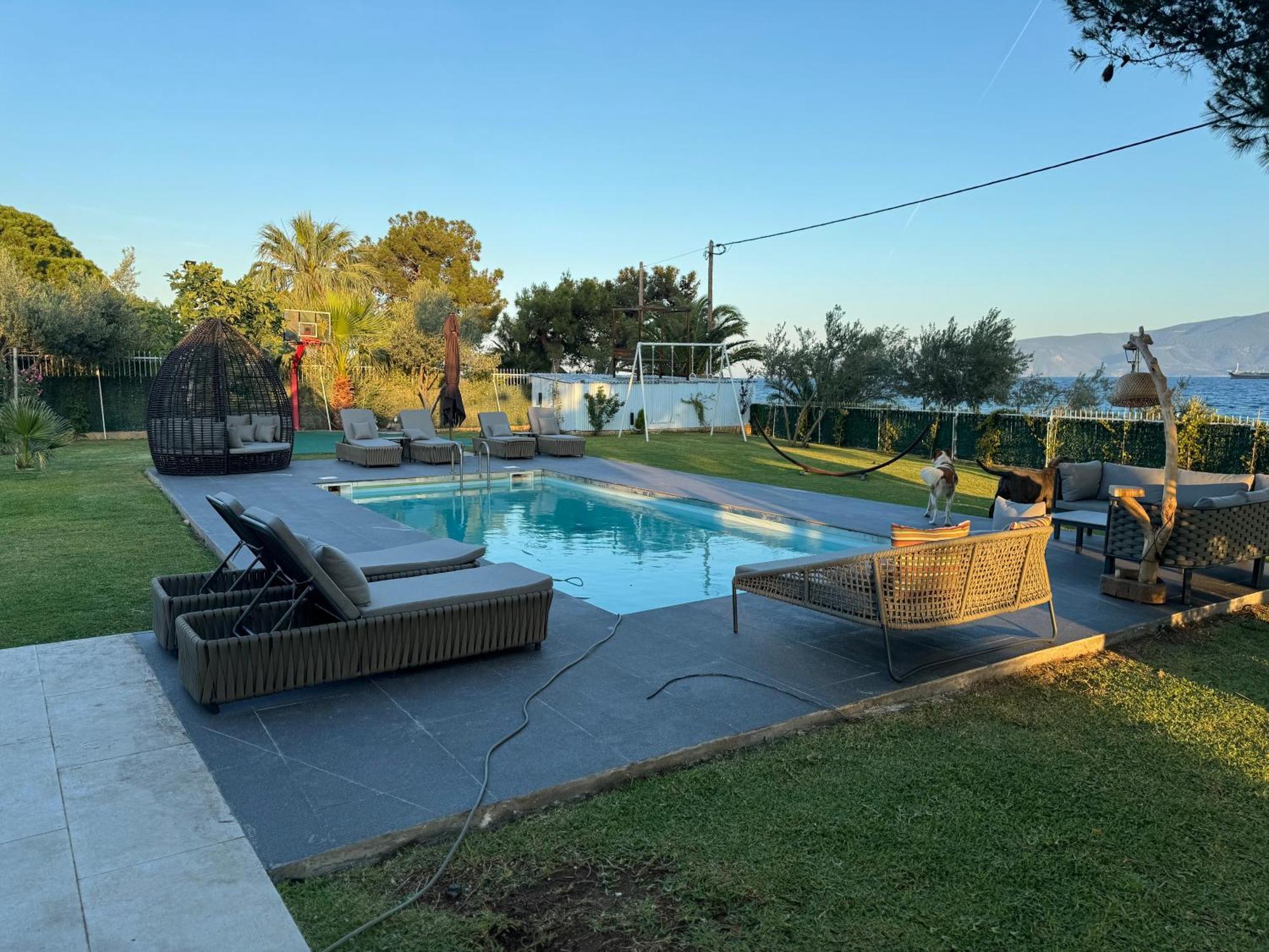 Zoza Luxury Villa Isthmia By The Sea With Private Pool Kalamaki  Экстерьер фото