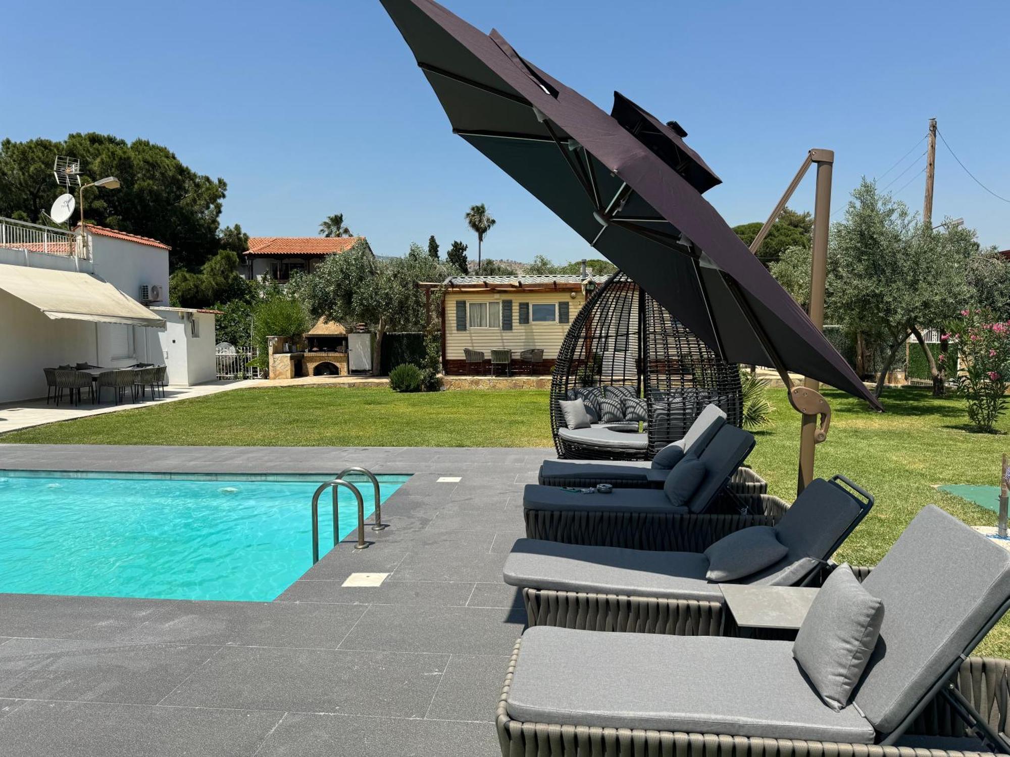 Zoza Luxury Villa Isthmia By The Sea With Private Pool Kalamaki  Экстерьер фото